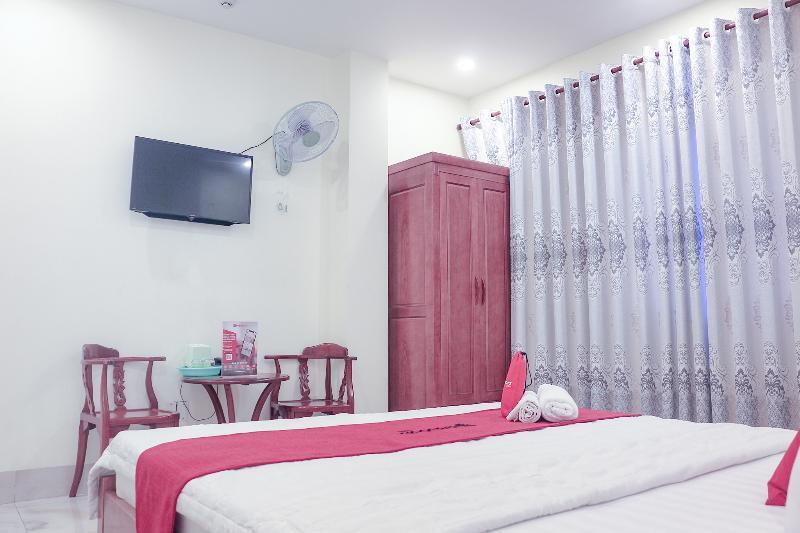 Reddoorz Plus @ Dong Den Street Hotell Ho Chi Minh-staden Exteriör bild