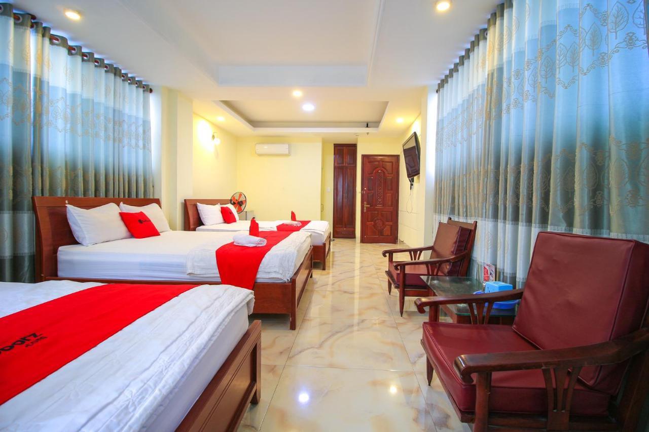 Reddoorz Plus @ Dong Den Street Hotell Ho Chi Minh-staden Exteriör bild