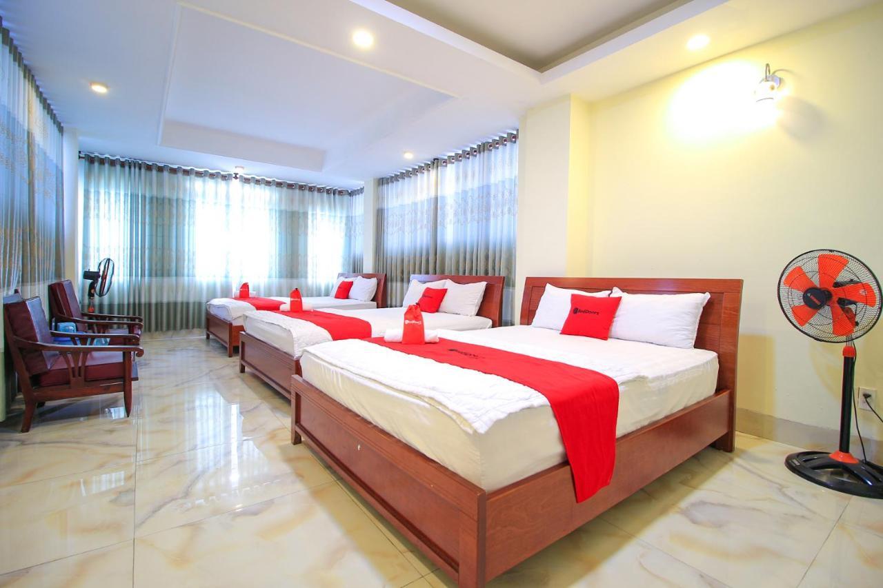 Reddoorz Plus @ Dong Den Street Hotell Ho Chi Minh-staden Exteriör bild