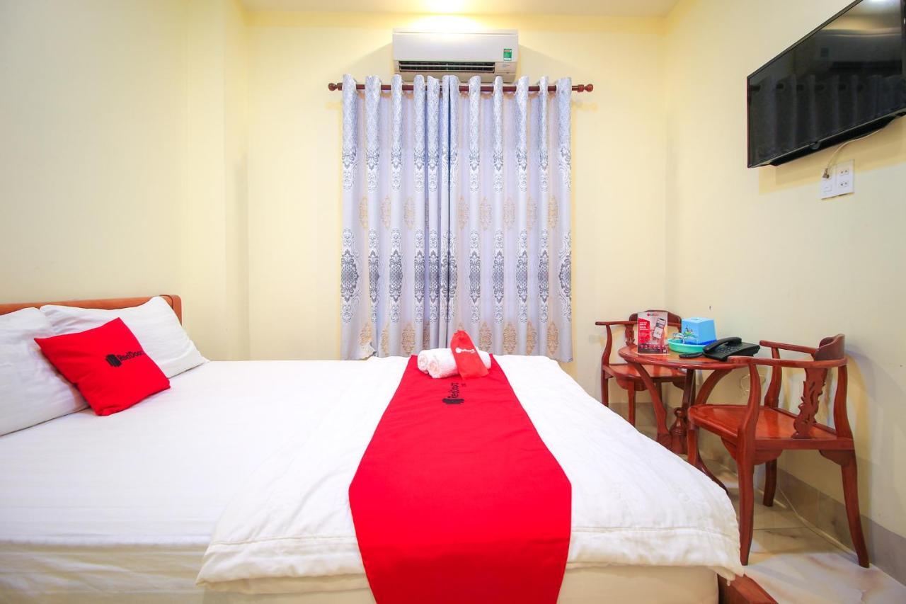 Reddoorz Plus @ Dong Den Street Hotell Ho Chi Minh-staden Exteriör bild