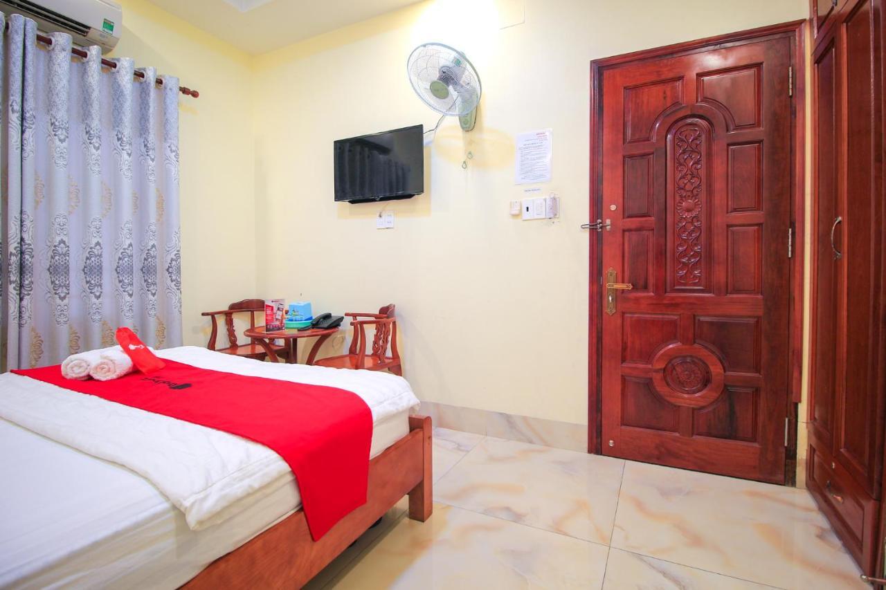 Reddoorz Plus @ Dong Den Street Hotell Ho Chi Minh-staden Exteriör bild